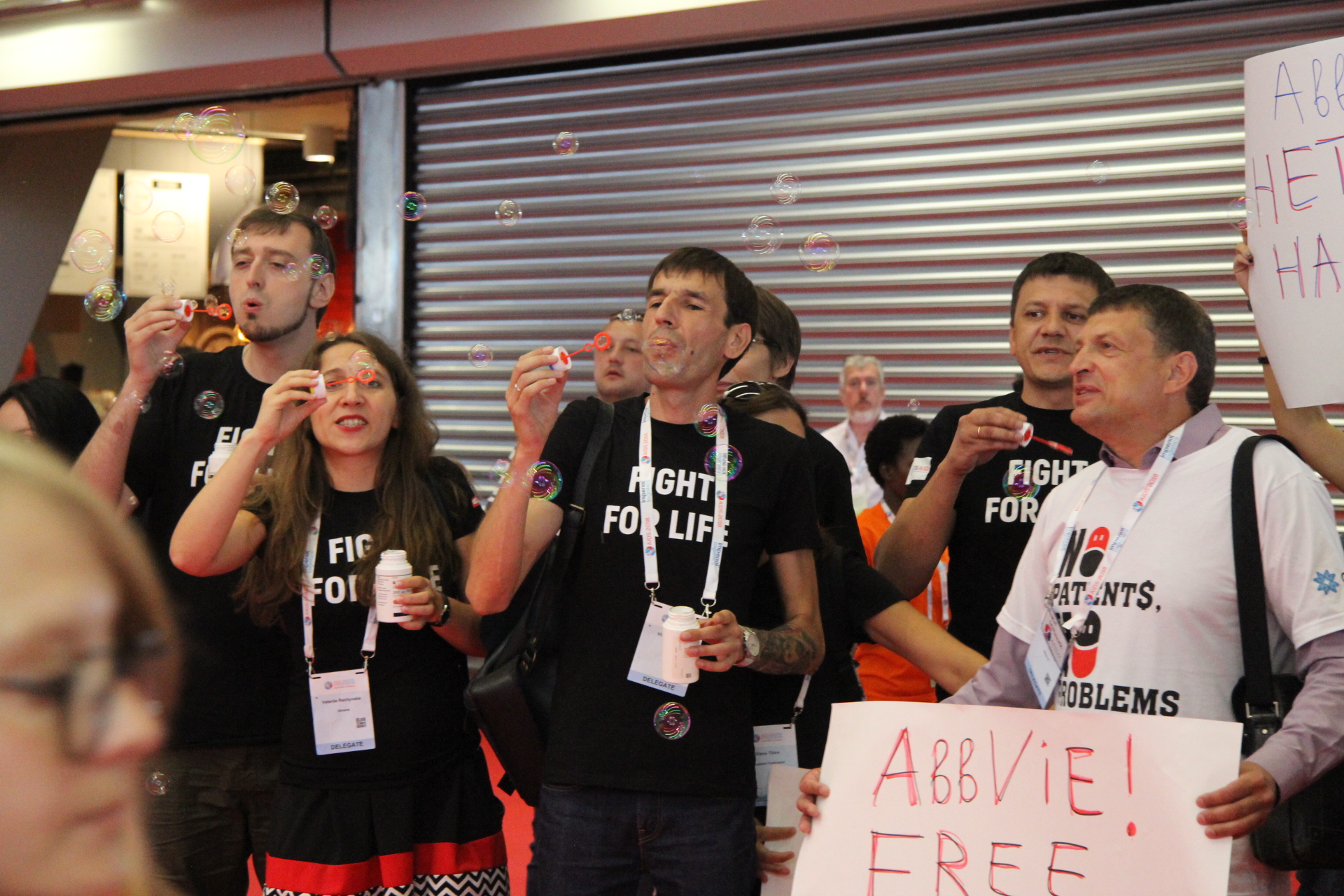 AbbVie, stop selling “soap bubbles” in the CEZA region!