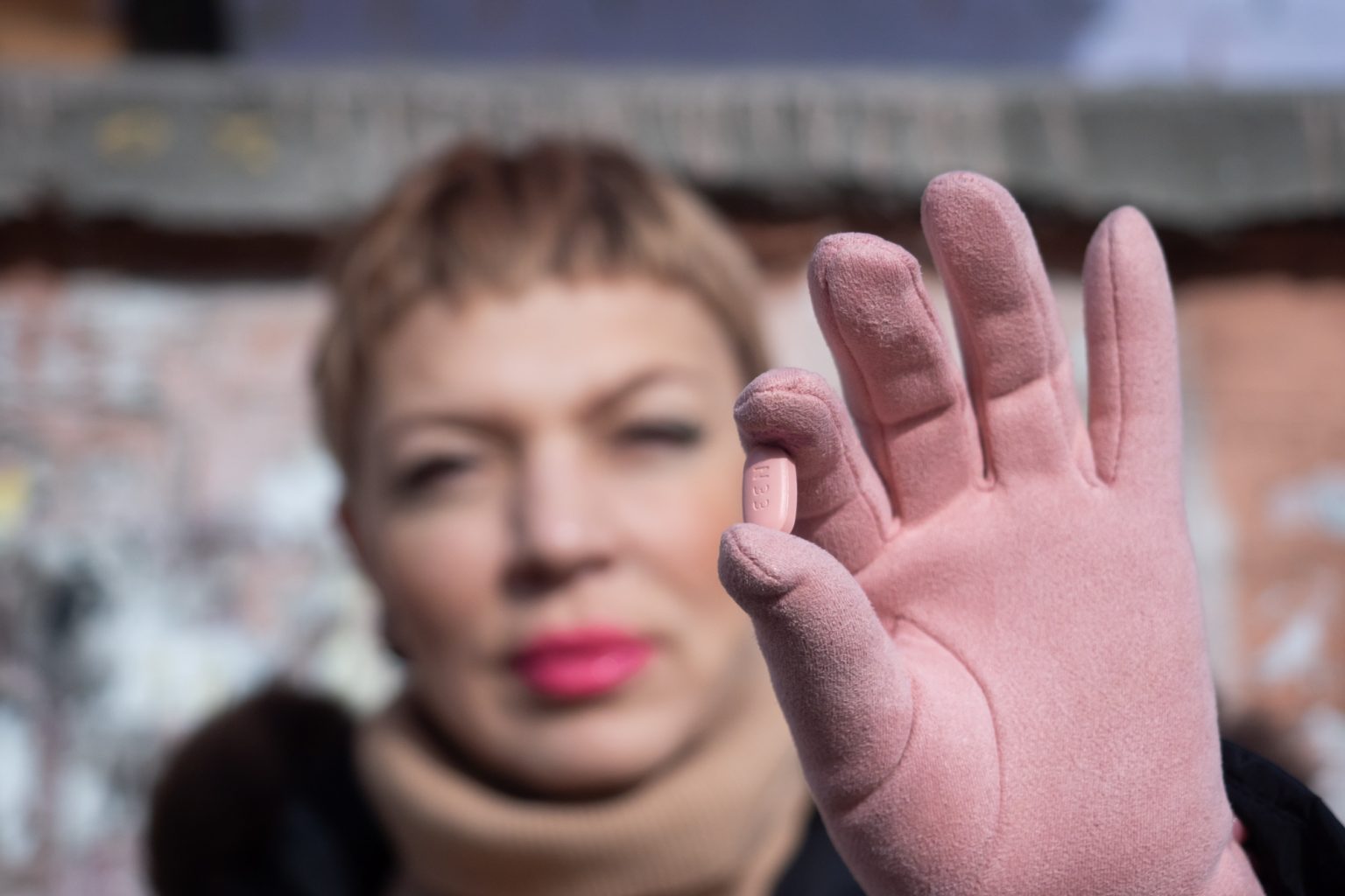 НОВЫЕ ДАННЫЕ: ОХВАТИТЬ ЛЕЧЕНИЕМ ВСЕХ ВИЧ+ ПАЦИЕНТОВ МОЖНО БЫЛО БЫ ЗА СЧЕТ ОБЪЕМА 4-Х НЕДЕЛЬНЫХ ГЛОБАЛЬНЫХ ФАРМАЦЕВТИЧСКИХ ПРОДАЖ